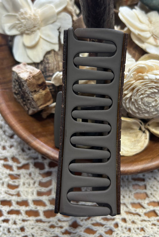Wooden 3D Bee & Honeycomb Hair Claw Clip – 4"