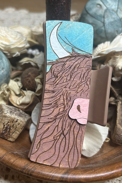 Wooden 3D Highland Cow Hair Claw Clip – 4"