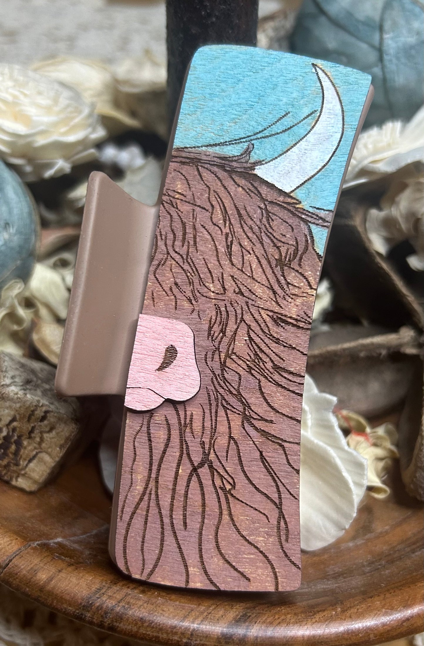 Wooden 3D Highland Cow Hair Claw Clip – 4"