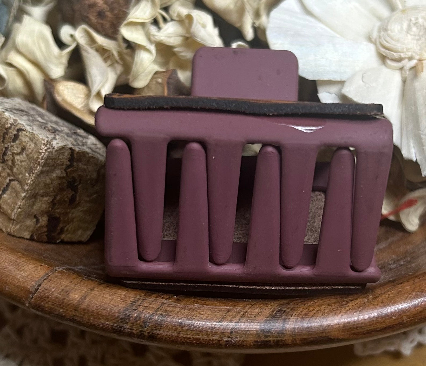 Geometric Design Leather Hair Claw Clip – Small 2"