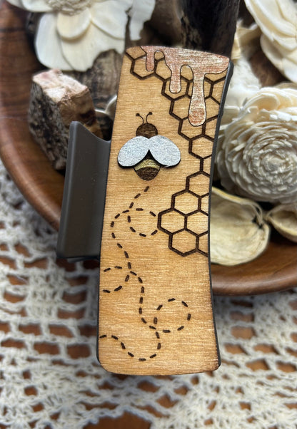 Wooden 3D Bee & Honeycomb Hair Claw Clip – 4"