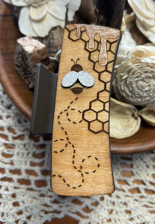 Wooden 3D Bee & Honeycomb Hair Claw Clip – 4"