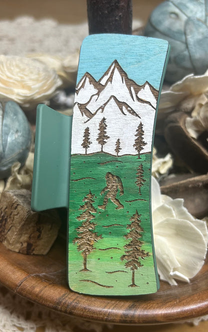 Wooden 3D Bigfoot Mountain View Hair Claw Clip – 4"