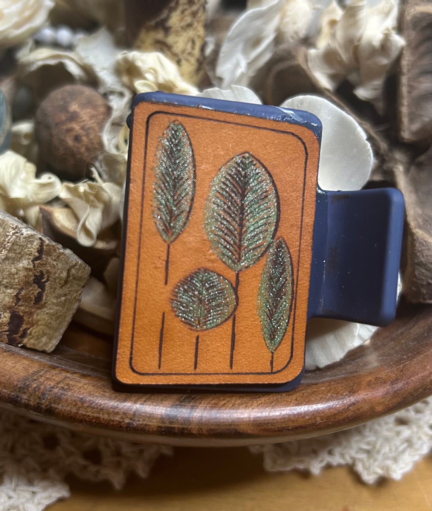 Leather Leaves Hair Claw Clip – Small 2"