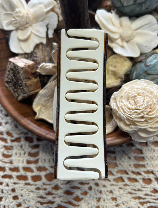 Wooden 3D Chicken Hair Claw Clip – 4"