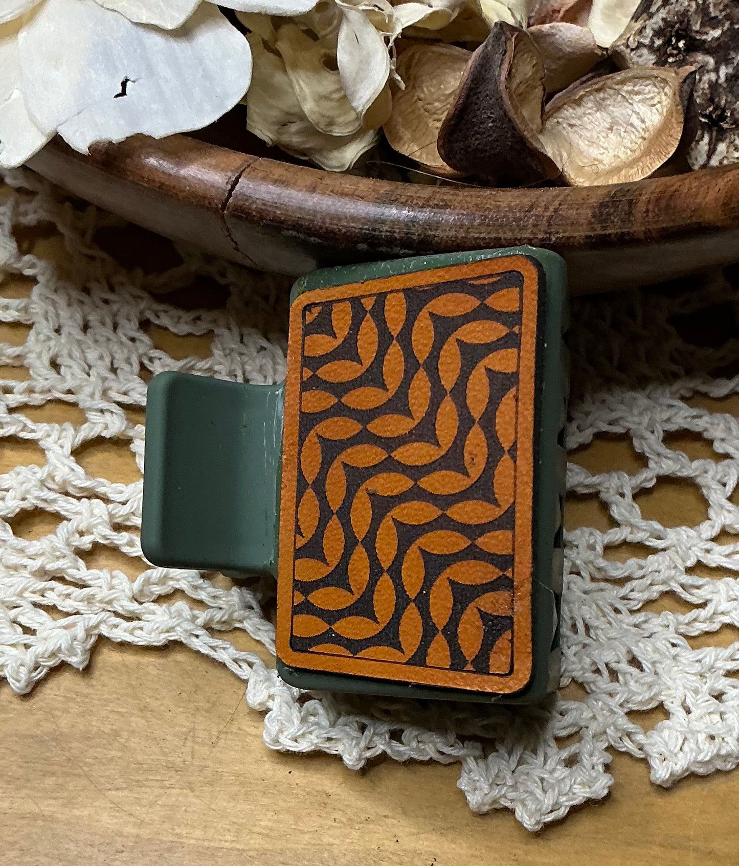 Leaves Leather Hair Clip - Small 2"