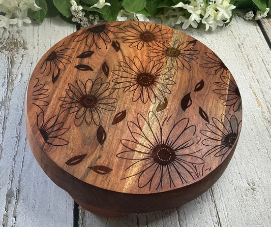 Wood Raised Stand – Flowers Engraved