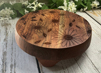 Wood Raised Stand – Flowers Engraved
